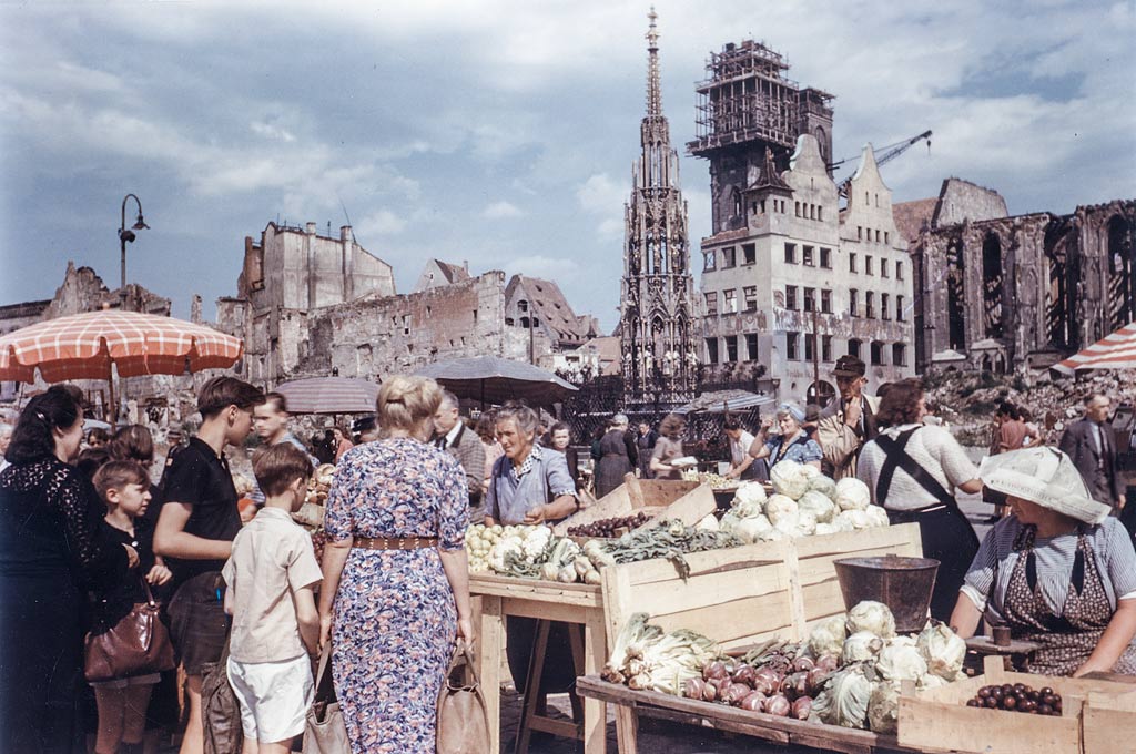 Nürnberger Hauptmarkt 1948